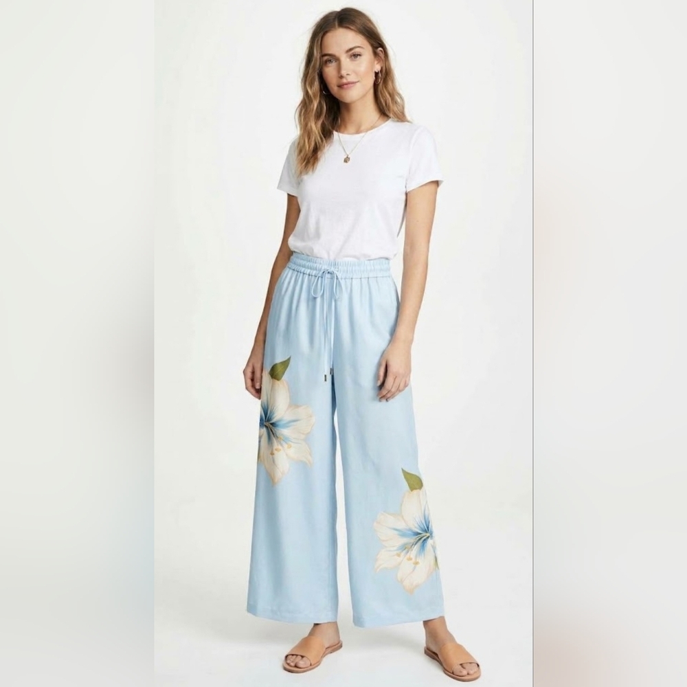 NWOT Elaine Rose Light Blue Floral Wide Leg Pants | Size S 🌸🩵